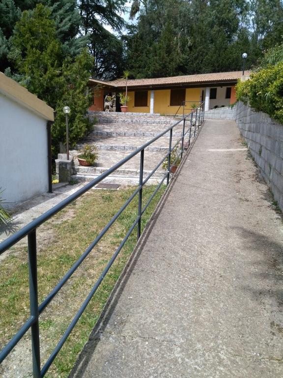 Agriturismo Usurtala Orani Buitenkant foto