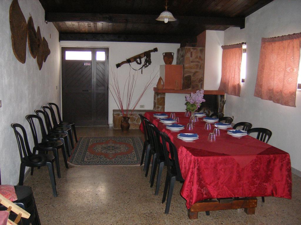 Agriturismo Usurtala Orani Buitenkant foto