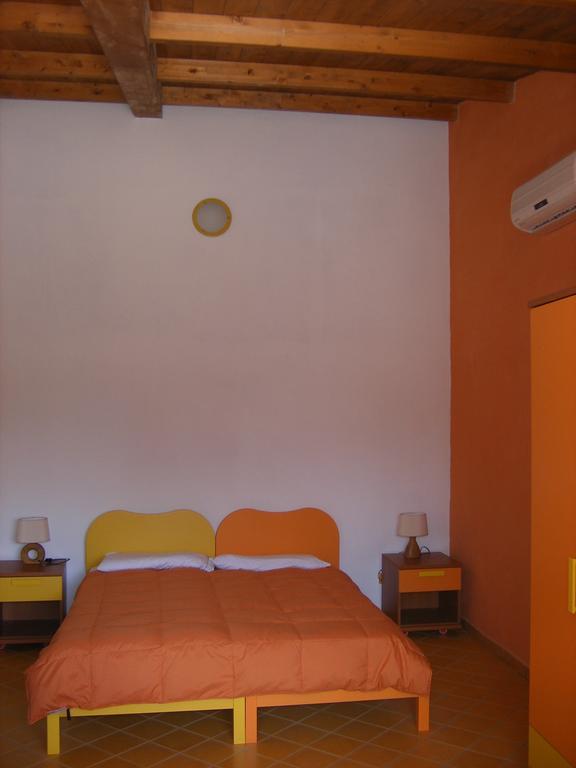 Agriturismo Usurtala Orani Buitenkant foto